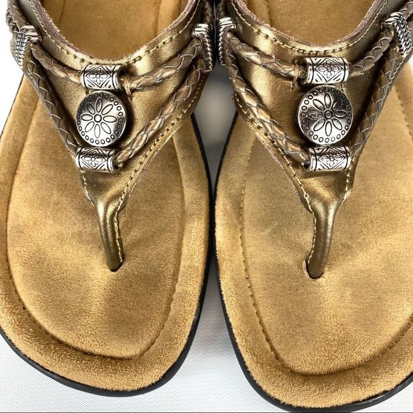 Minnetonka Brown and Tan Sandals - Picture 3 of 16